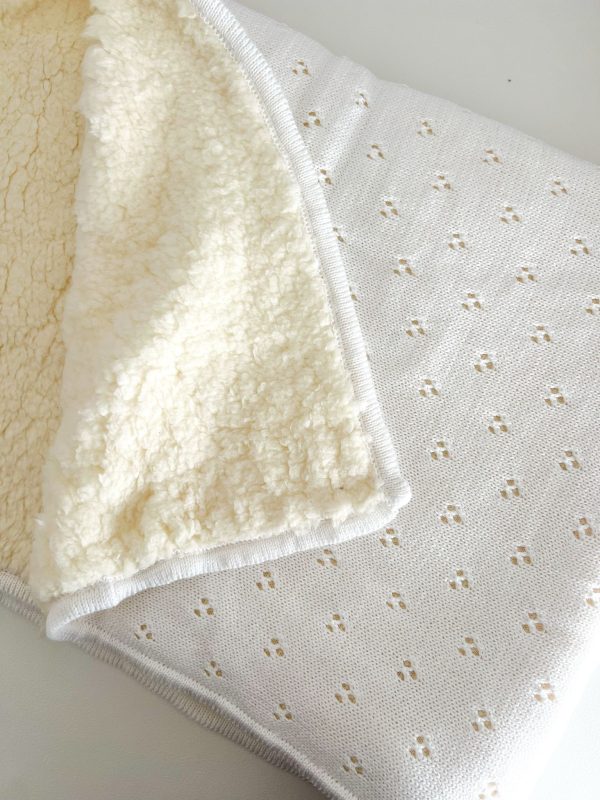 Rebozo Corderito Blanco