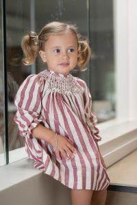 Vestido smock carmesí - Imagen 3